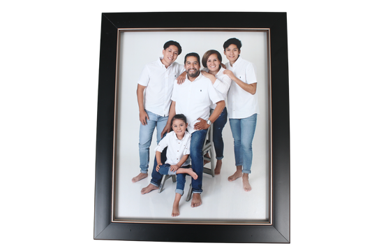 Marco tradicional Negro con borde plata